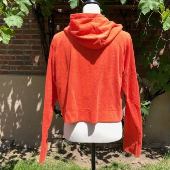 V.S. Hoodie - Picture 2 of 3